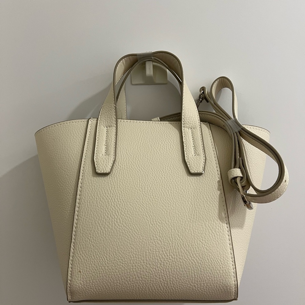 Uniqlo Cream Tote Bag with Minimalist Design